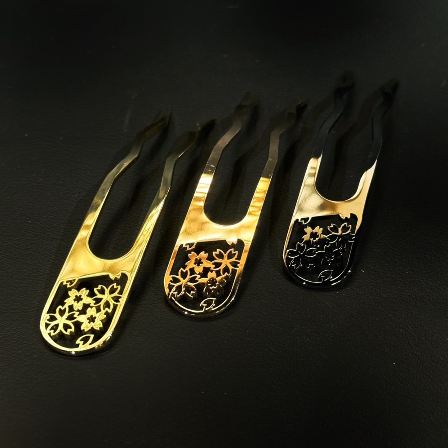 Hairpin (cherry blossom)