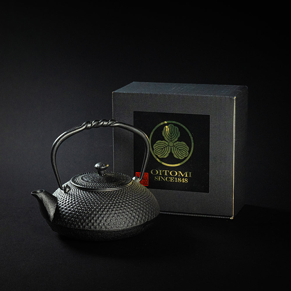 Nambu Ironware Small Teapot Arale 0.5L