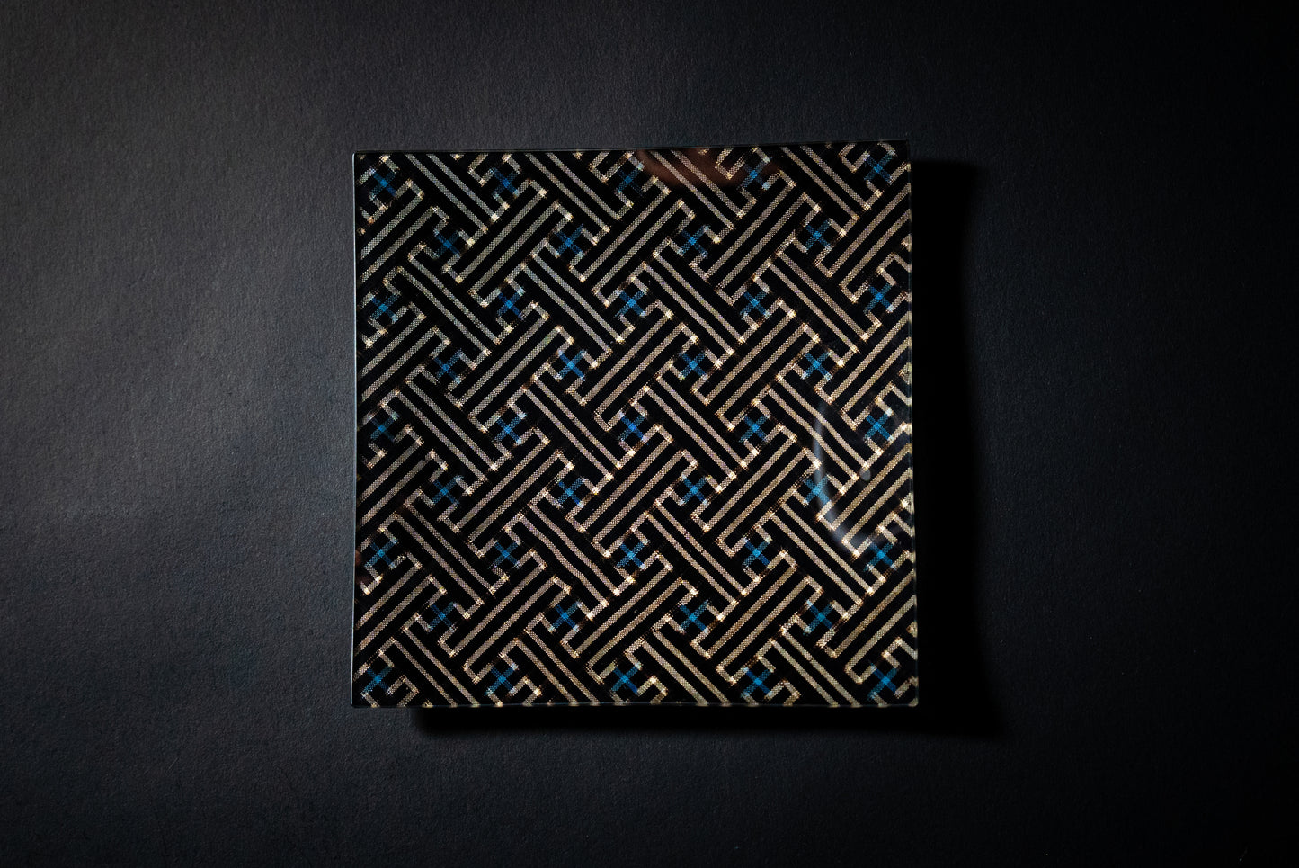 Oshima Tsumugi square plate 13cm checkered pattern