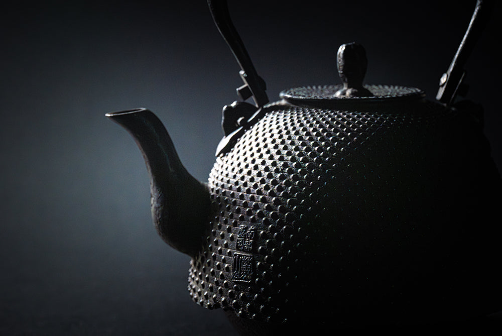 Nambu Ironware Iron Teapot Nambu Style Arare 1.0L