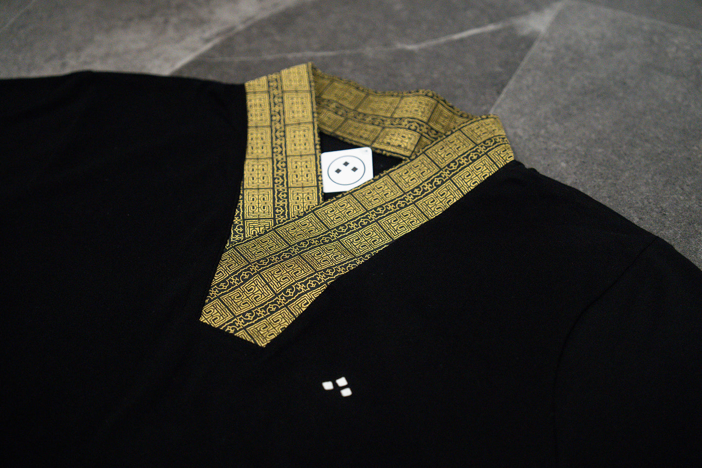 JUBANT shirt (Ainu pattern)