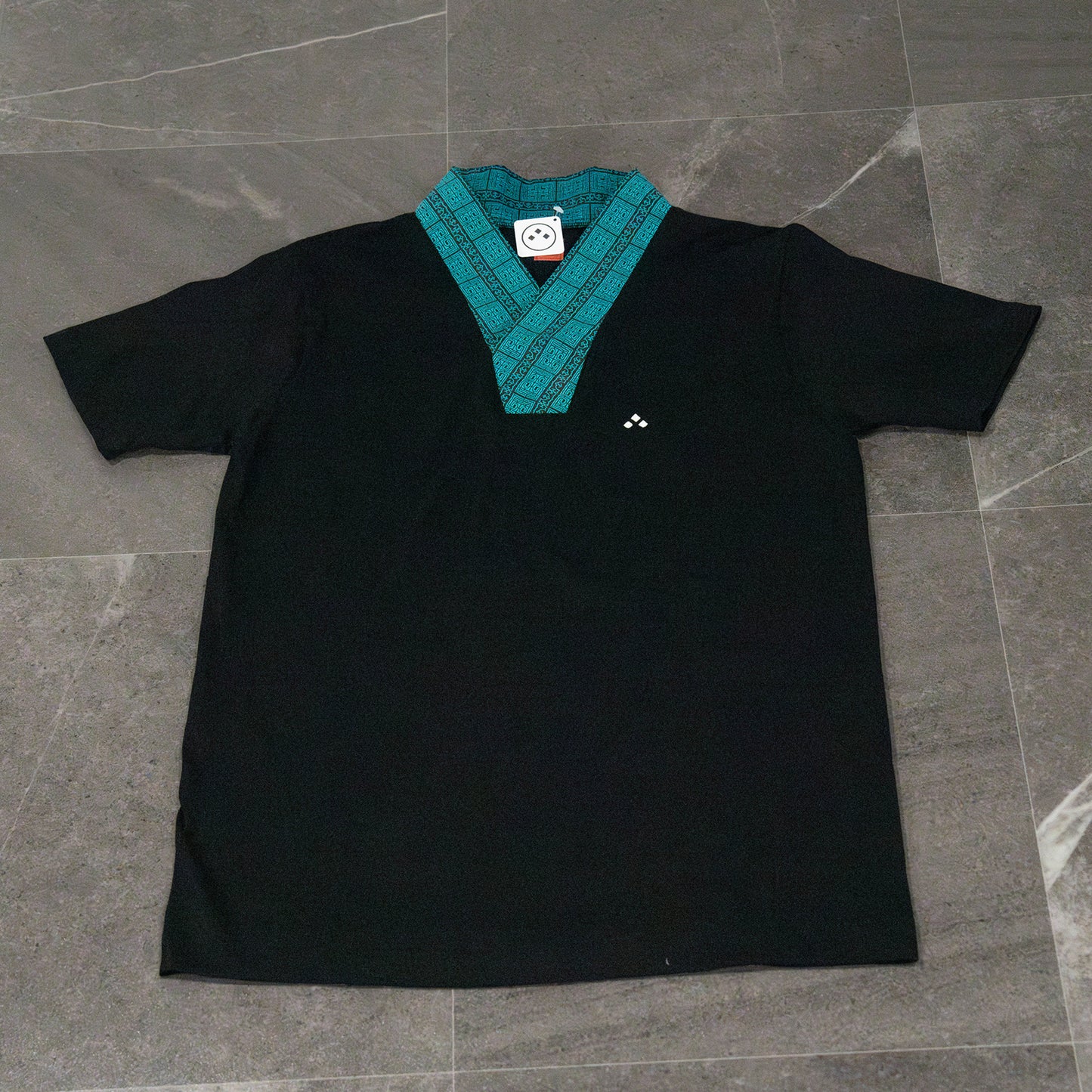 JUBANT shirt (Ainu pattern)