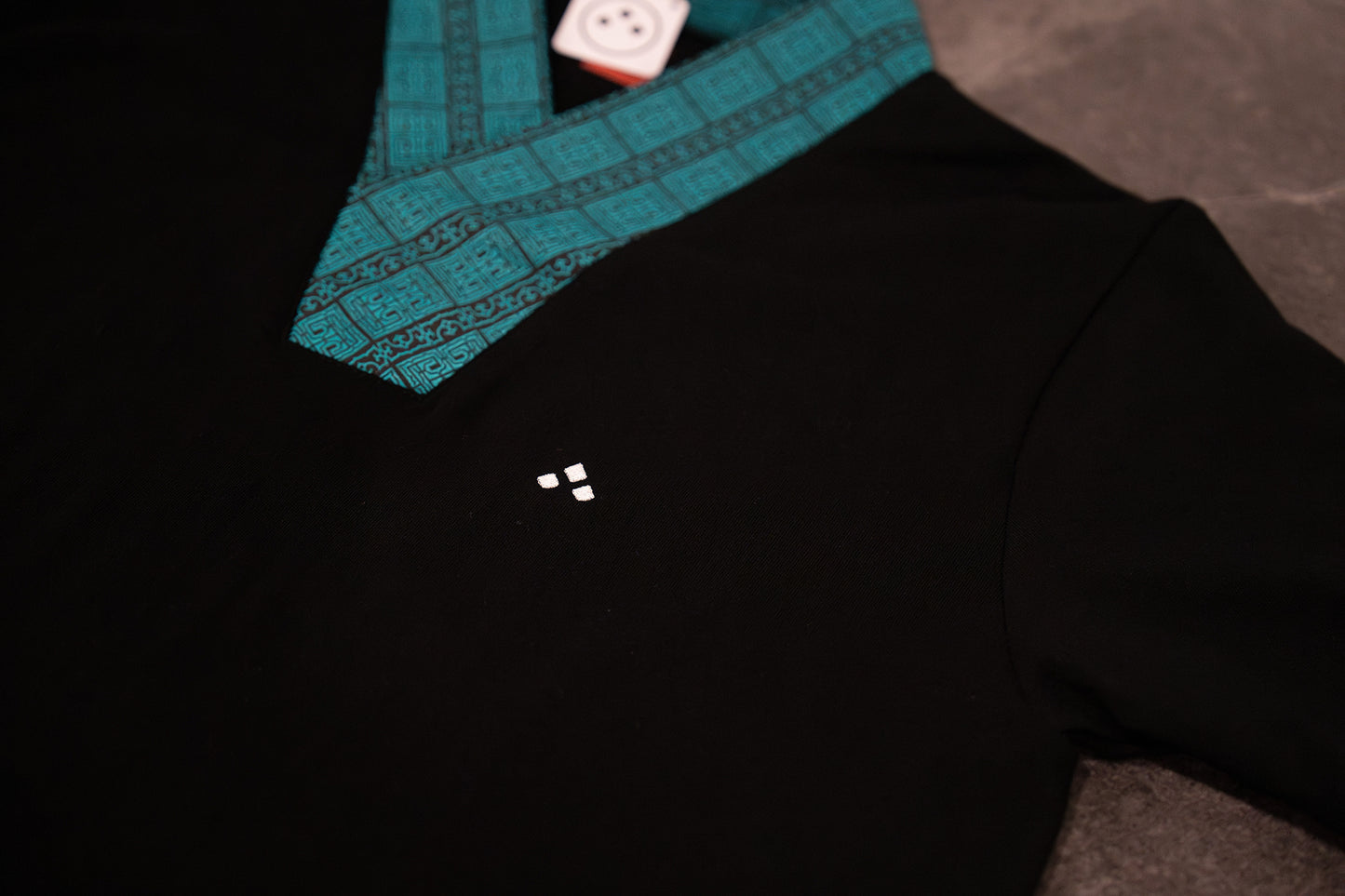 JUBANT shirt (Ainu pattern)