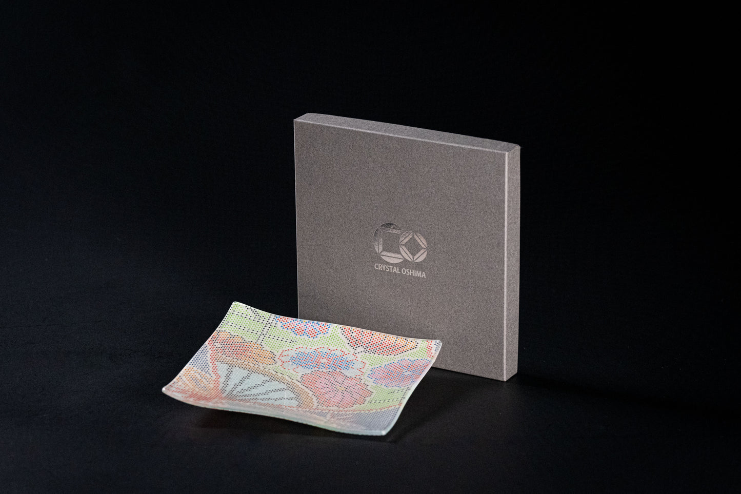 Oshima Tsumugi square plate 13cm checkered pattern