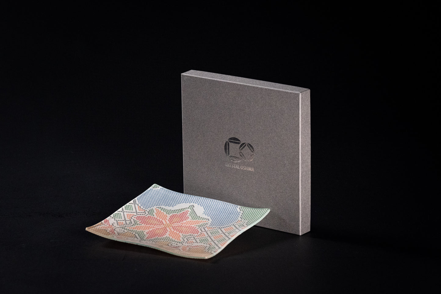 Oshima Tsumugi square plate 13cm checkered pattern